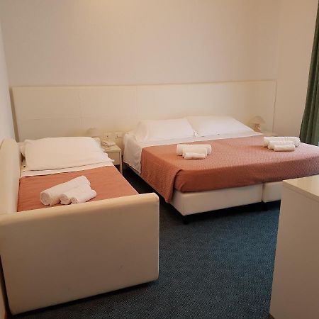 Hotel Sorriso 밀라노마리티마 외부 사진