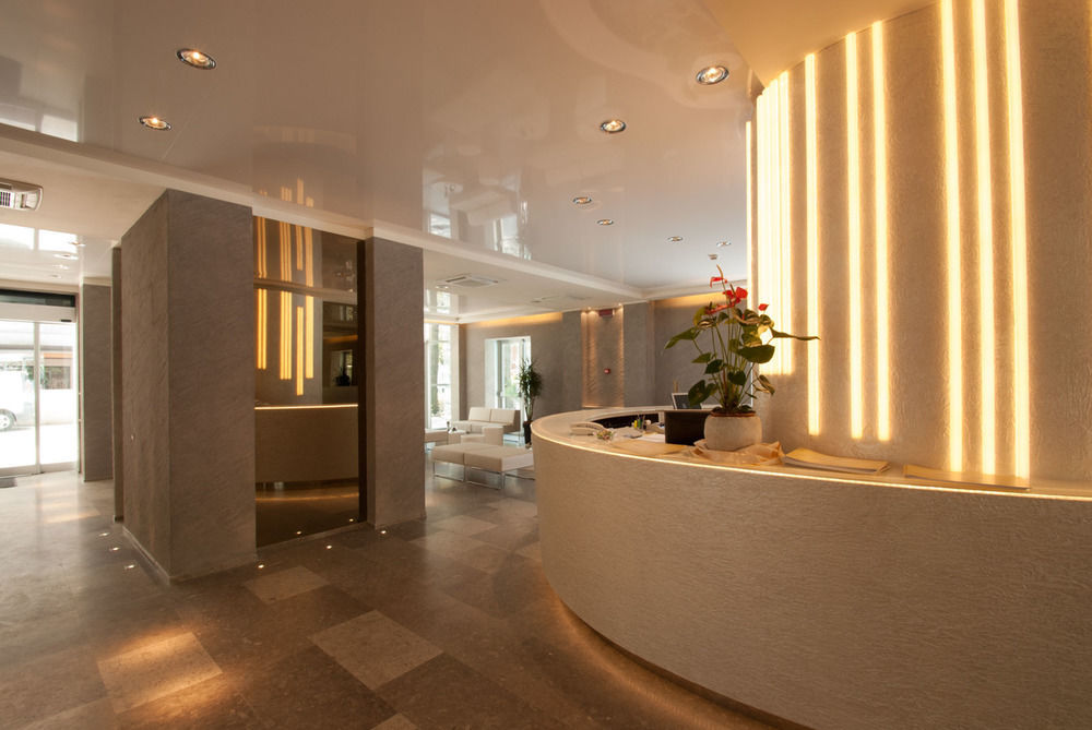 Hotel Sorriso 밀라노마리티마 외부 사진